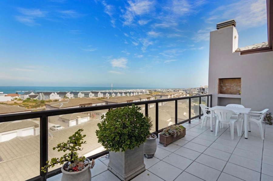 2 Bedroom Property for Sale in Big Bay Western Cape